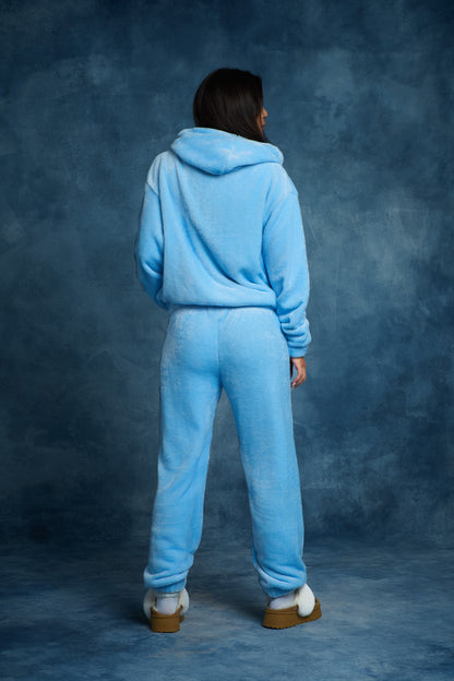 Ambiance cocooning avec le pantalon de détente femme en Coraline bleu ciel.